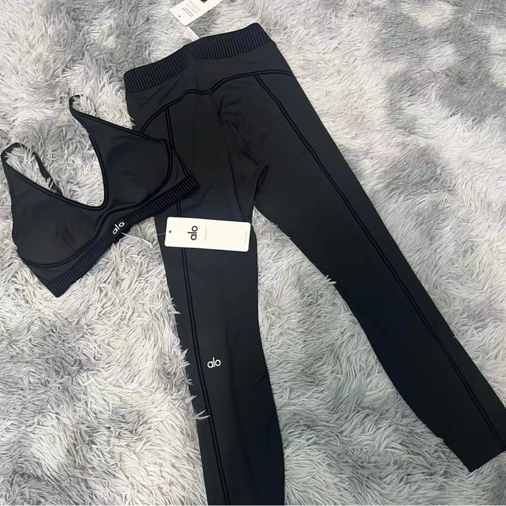 ALO Yoga Women's Classic Black Leggings